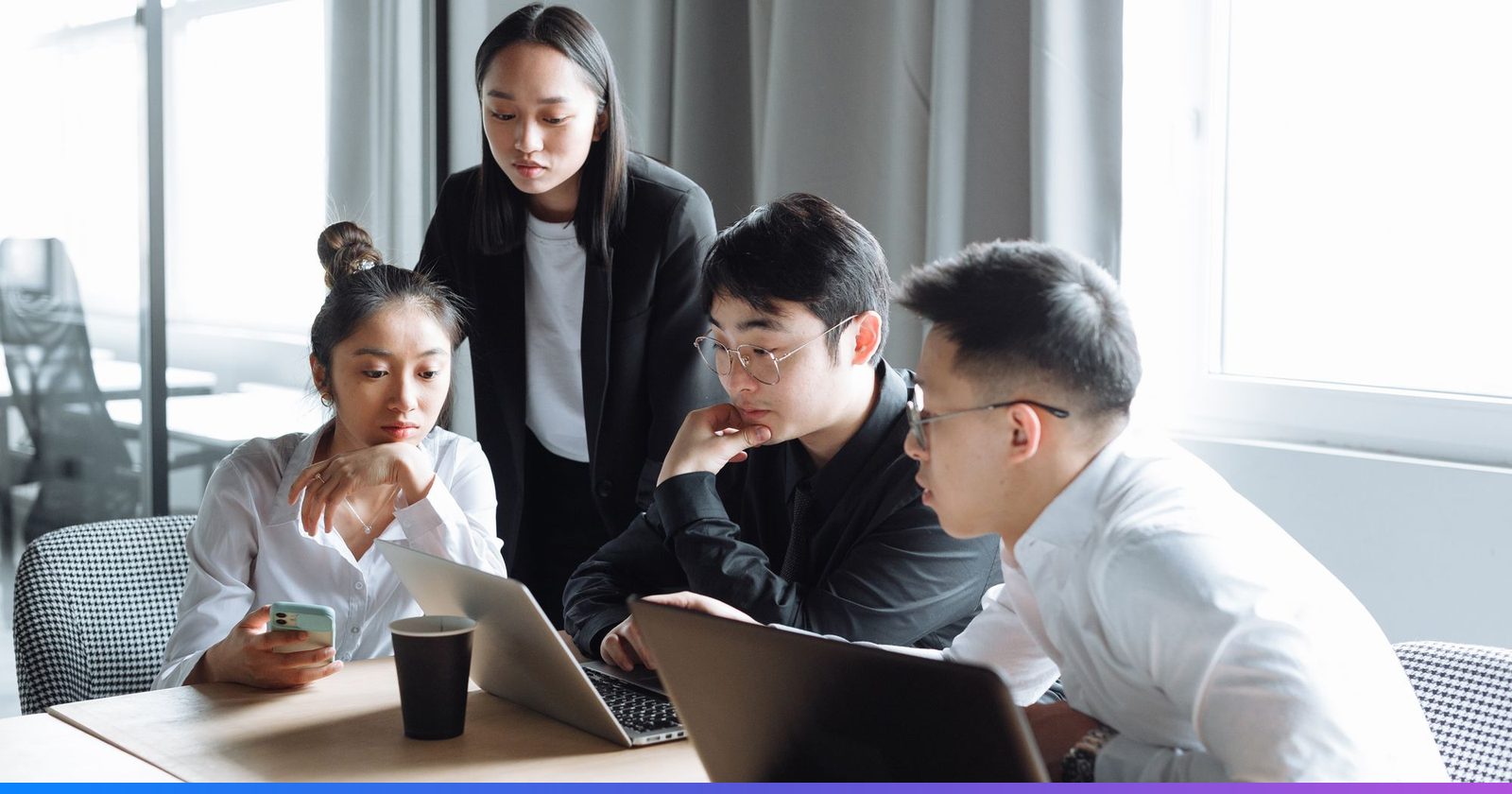 Fractional AI Department: thuê phòng AI thay vì tuyển cả đội